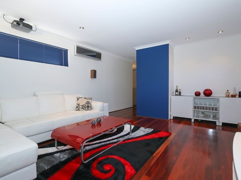 1G Williams Road, Melville WA 6156