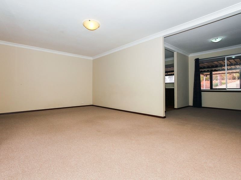 64 McCombe Avenue, Samson WA 6163