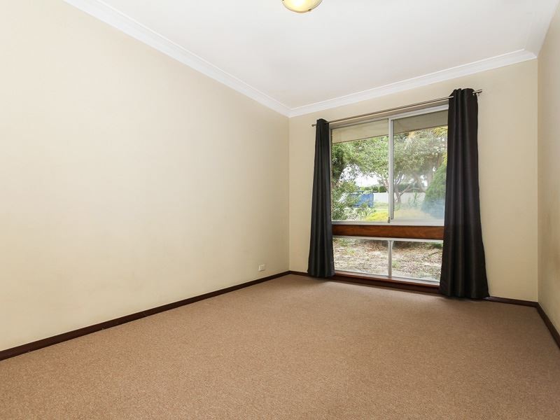64 McCombe Avenue, Samson WA 6163