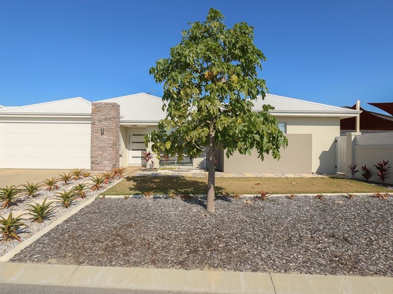 70 Macquarie Blvd, Hammond Park WA 6164