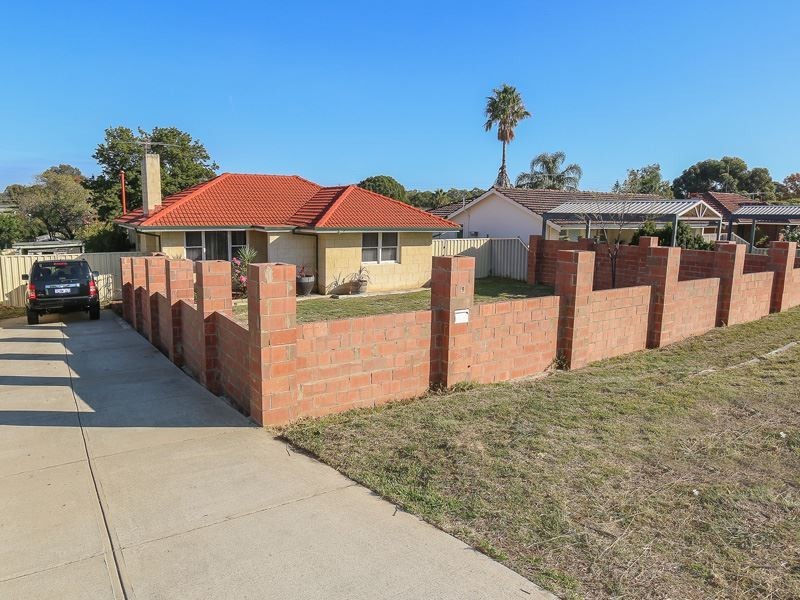 9 Hilory Street, Coolbellup WA 6163