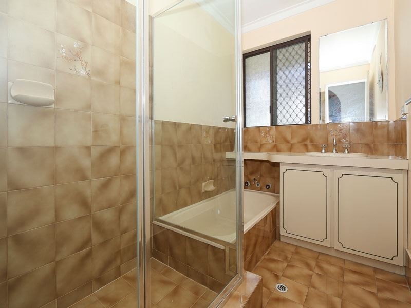 56B Petterson Avenue, Kardinya WA 6163