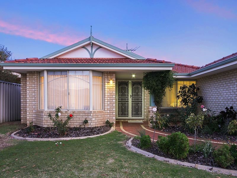 36 Lombe Gardens, Atwell WA 6164