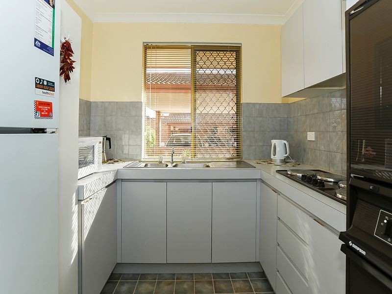 12/11 Petterson Avenue, Samson WA 6163