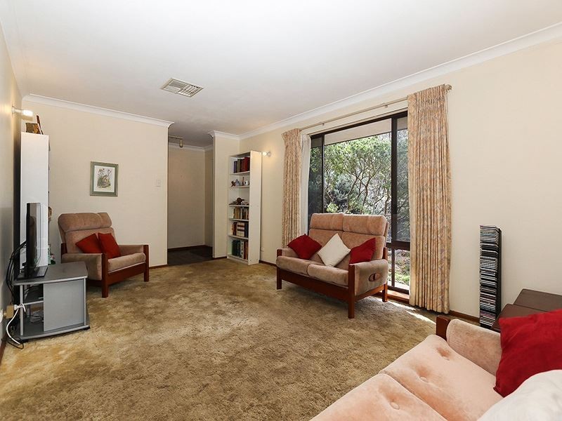 4 Baird Place, Samson WA 6163