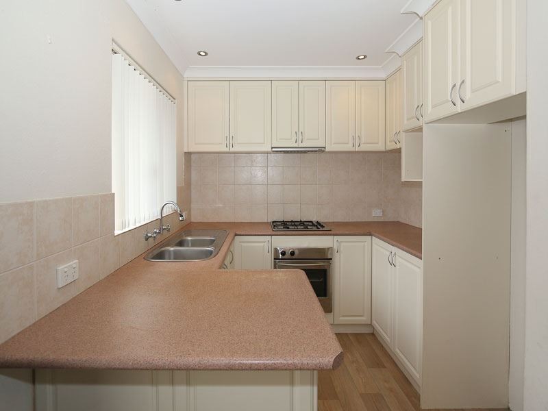 13 Townsend Street, Armadale WA 6112