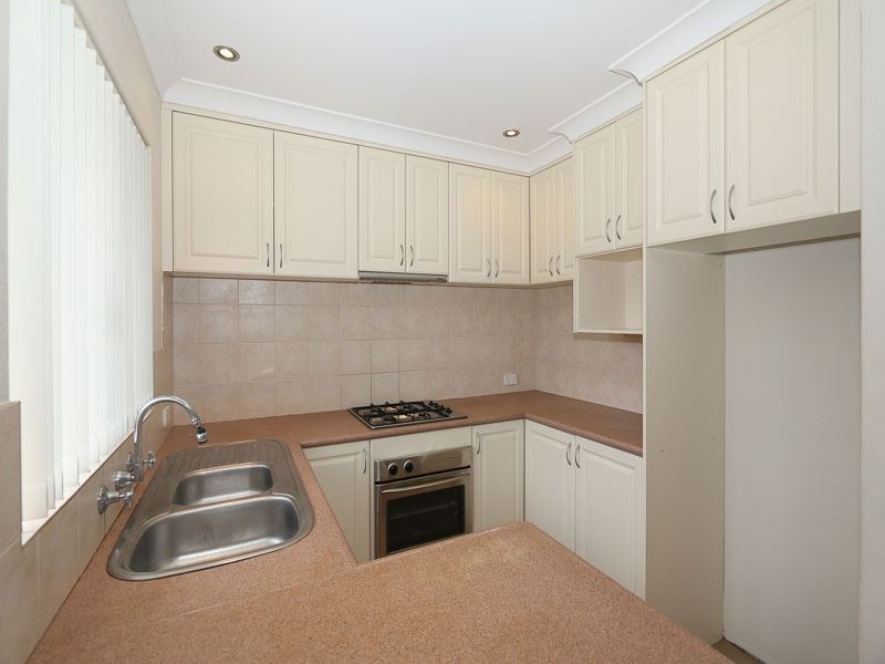 13 Townsend Street, Armadale WA 6112