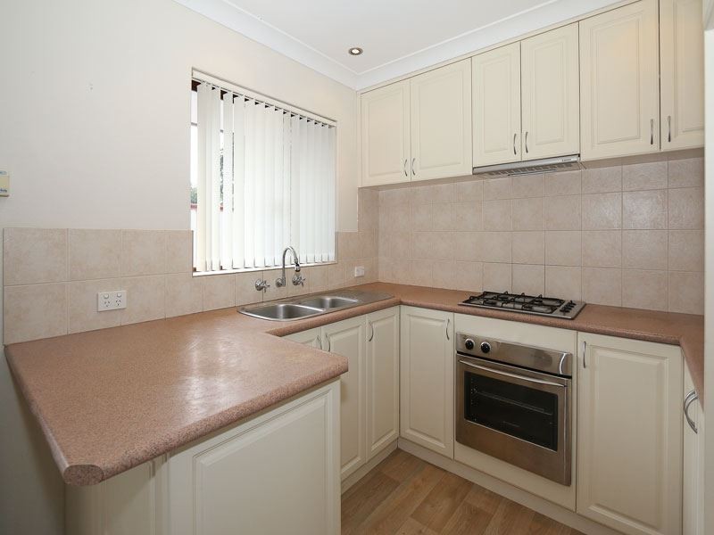 13 Townsend Street, Armadale WA 6112