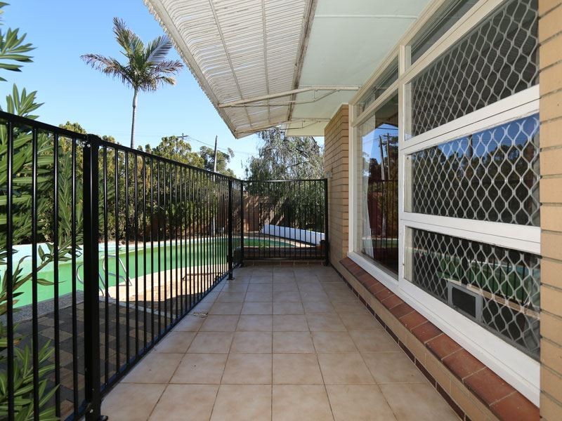 6 Isted Avenue, Hamilton Hill WA 6163