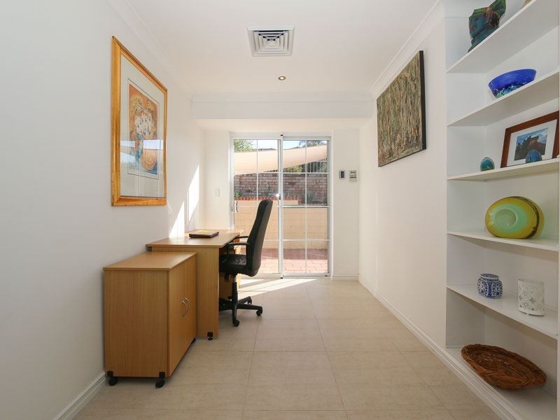 5 Moir Road, Kardinya WA 6163