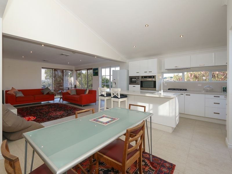 5 Moir Road, Kardinya WA 6163