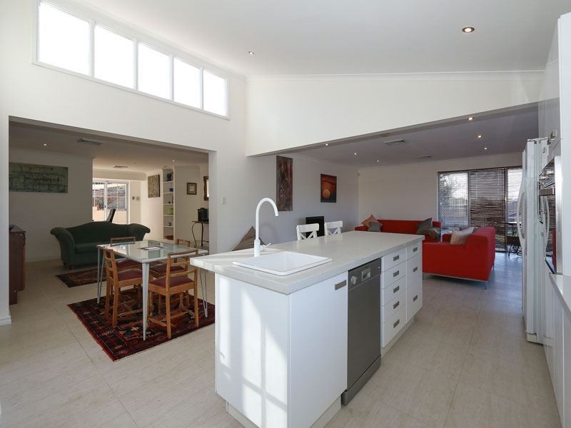 5 Moir Road, Kardinya WA 6163