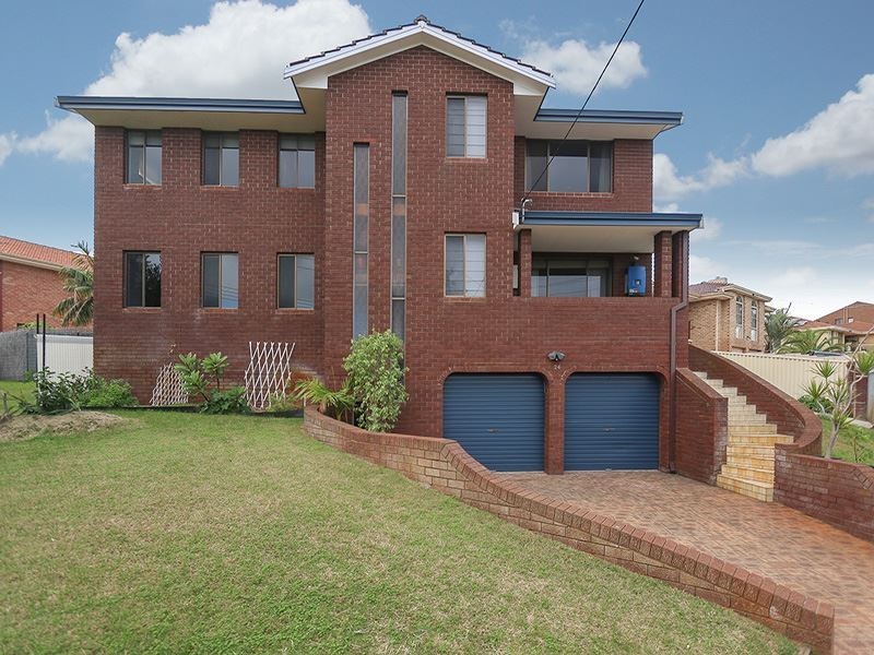 24 McCombe Avenue, Samson WA 6163