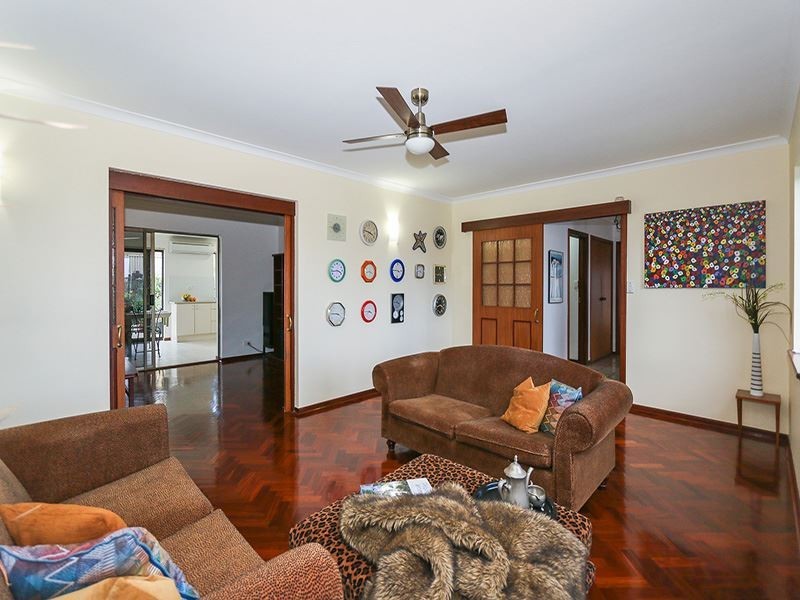 24 McCombe Avenue, Samson WA 6163