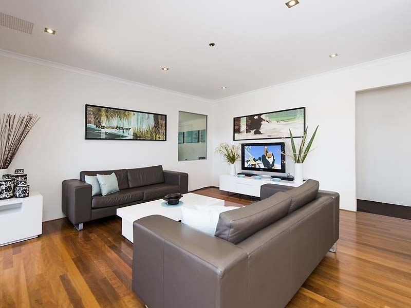 13 Barcoo Bend, Hammond Park WA 6164