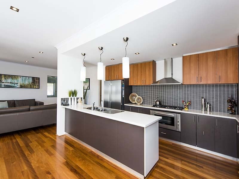 13 Barcoo Bend, Hammond Park WA 6164