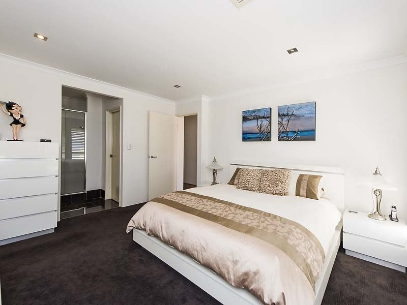 13 Barcoo Bend, Hammond Park WA 6164