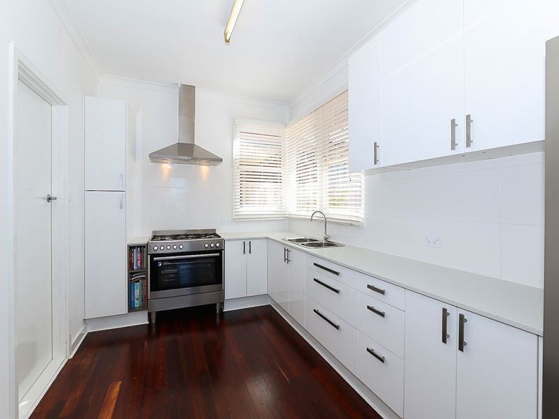 13 Leontes Way, Coolbellup WA 6163