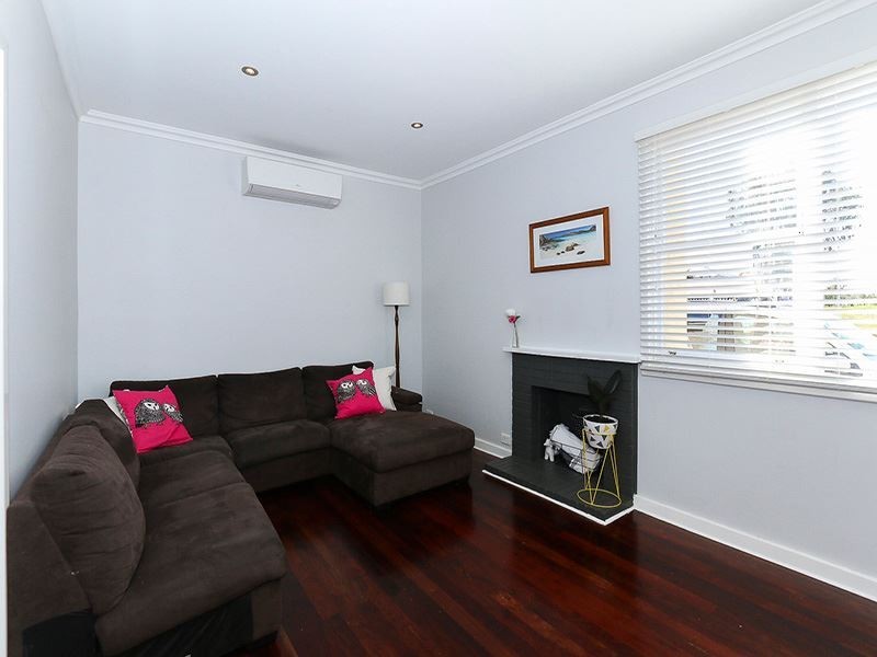 13 Leontes Way, Coolbellup WA 6163