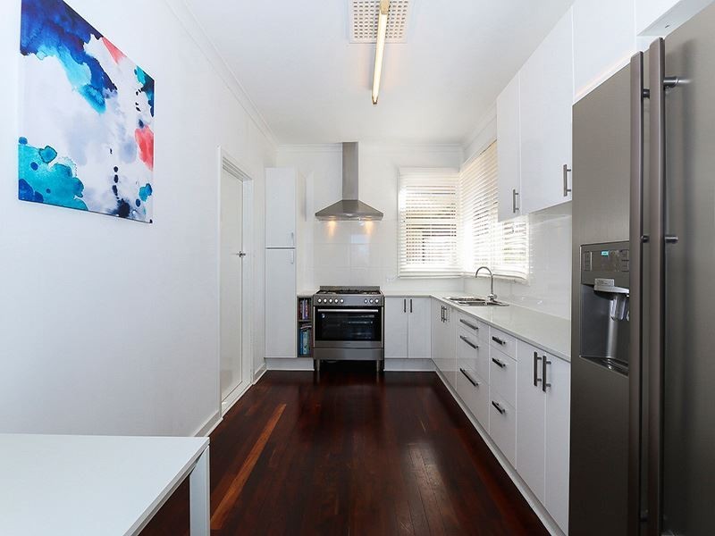 13 Leontes Way, Coolbellup WA 6163