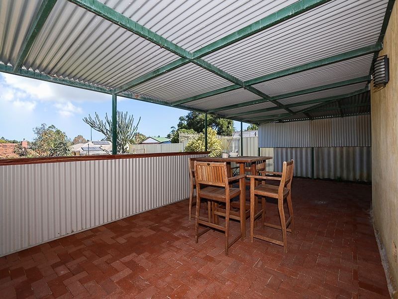13 Leontes Way, Coolbellup WA 6163