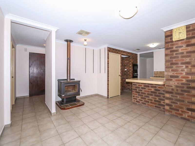 47 Anglesey Drive, Kardinya WA 6163