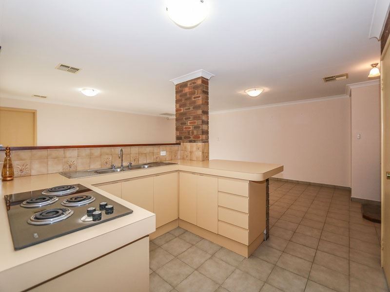 47 Anglesey Drive, Kardinya WA 6163