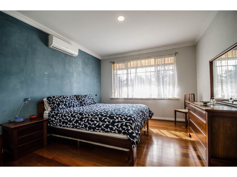 31 Ethelwyn Street, Hilton WA 6163