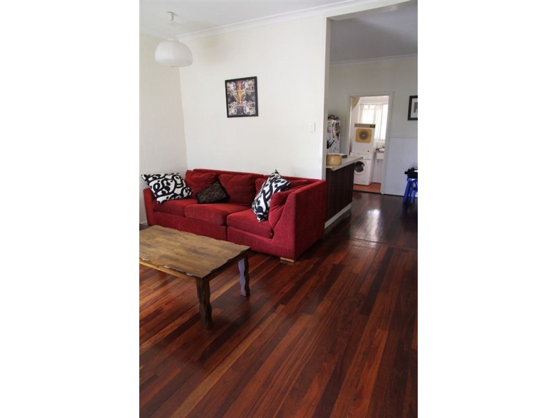 17 Capulet Street, Coolbellup WA 6163