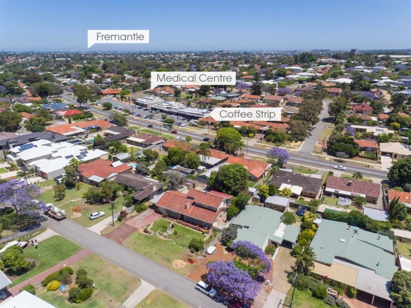 13 Challenger Place, Melville WA 6156