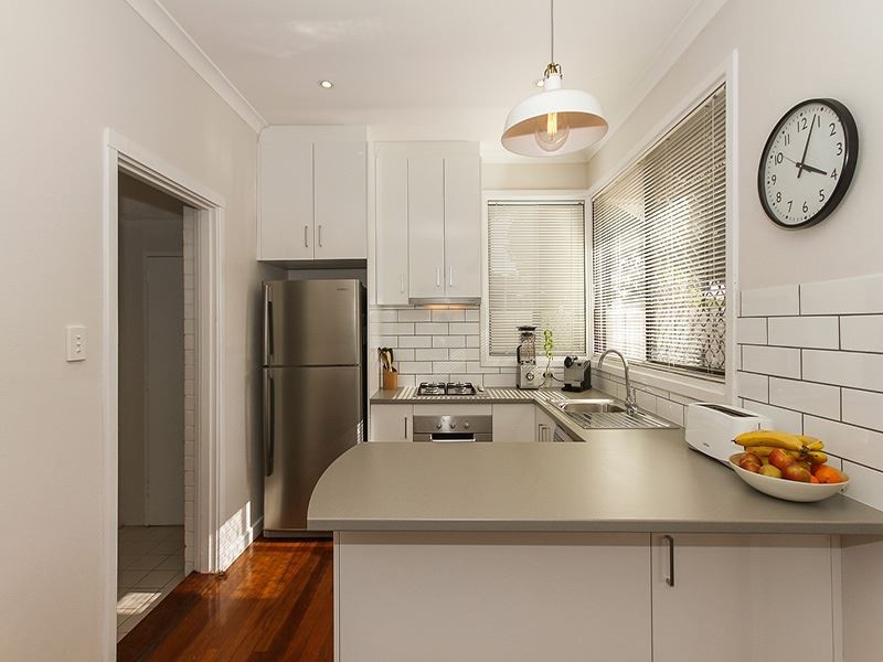 12 Juliet Road, Coolbellup WA 6163