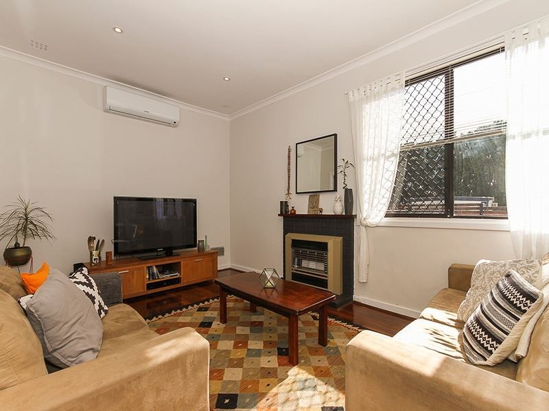 12 Juliet Road, Coolbellup WA 6163