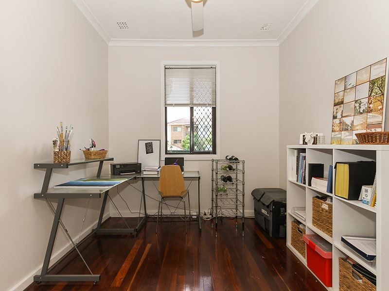 12 Juliet Road, Coolbellup WA 6163