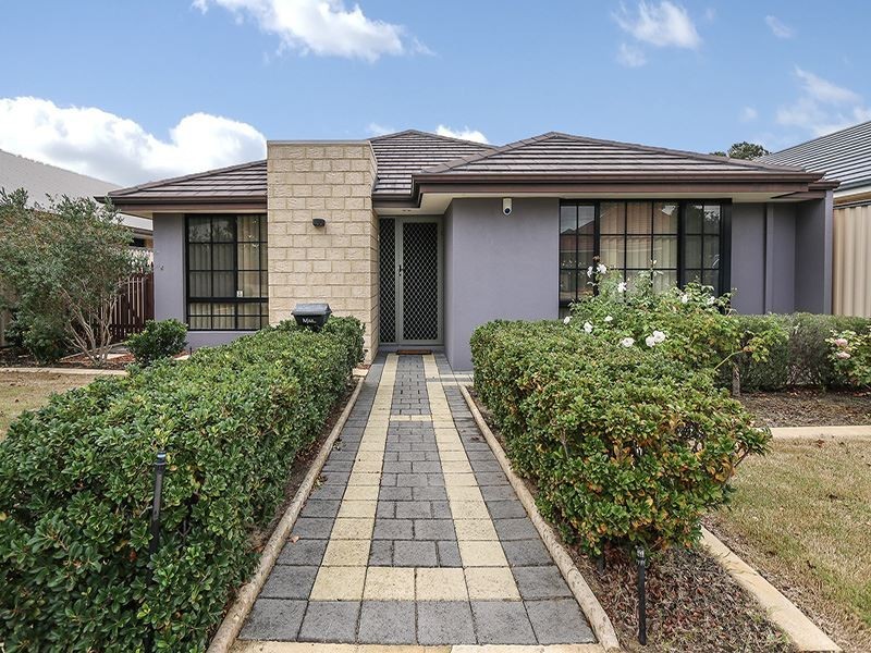 32 Kesiya Turn, Aubin Grove WA 6164