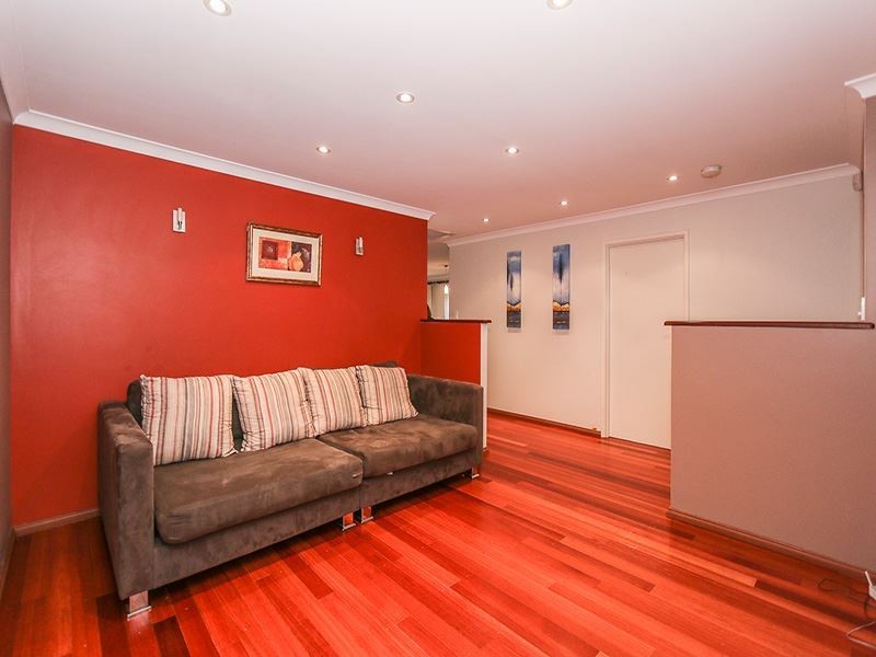 32 Kesiya Turn, Aubin Grove WA 6164