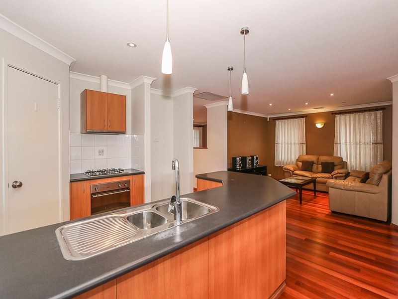 32 Kesiya Turn, Aubin Grove WA 6164