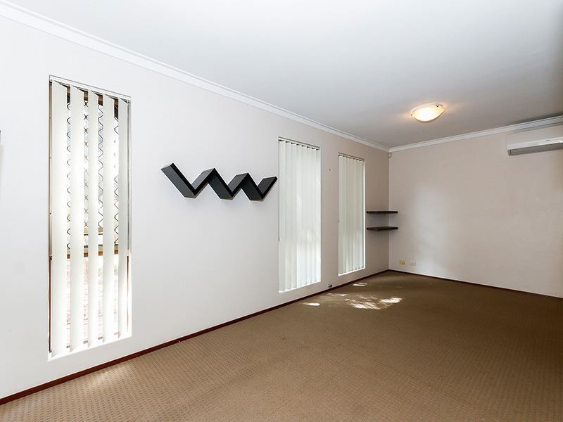 19 McCombe Avenue, Samson WA 6163