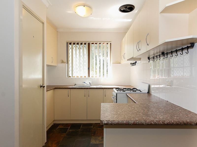 19 McCombe Avenue, Samson WA 6163