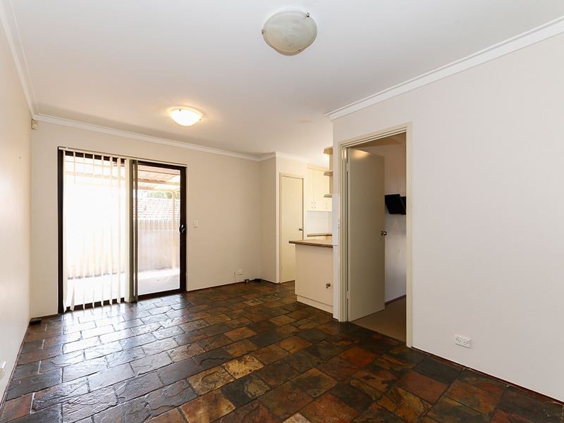 19 McCombe Avenue, Samson WA 6163