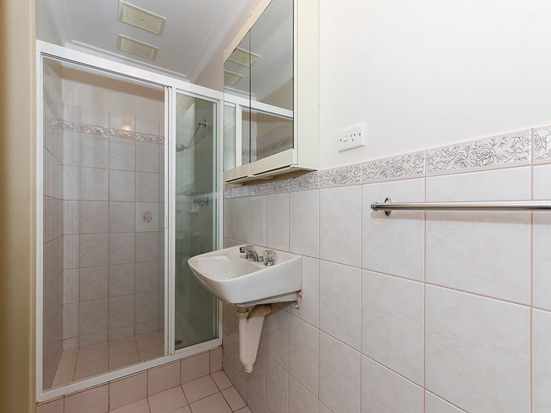19 McCombe Avenue, Samson WA 6163
