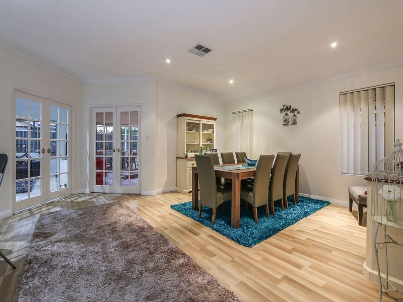 8 Baler Court, Hammond Park WA 6164