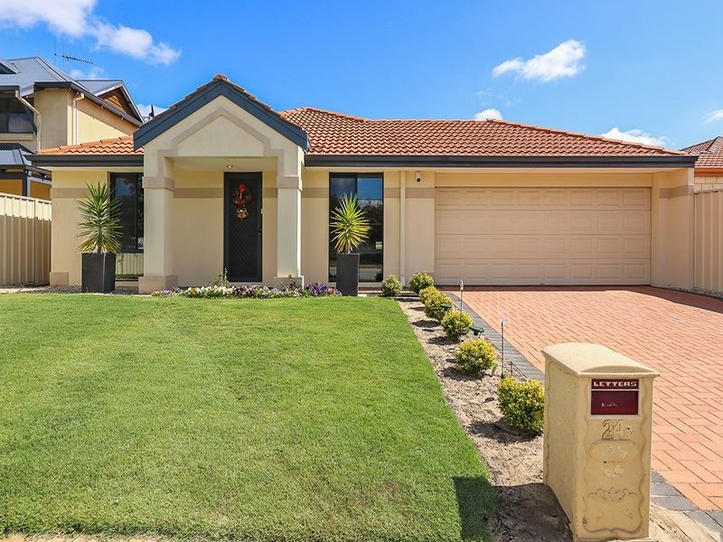 24 Roper Blvd, Hammond Park WA 6164