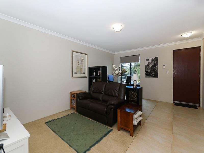 24 Roper Blvd, Hammond Park WA 6164