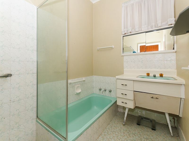 5 Hodgson Place, Kardinya WA 6163