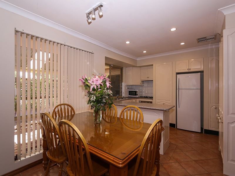 4 Urwick Court, Kardinya WA 6163