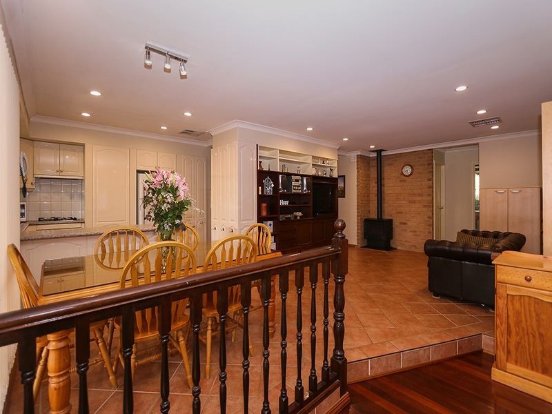 4 Urwick Court, Kardinya WA 6163