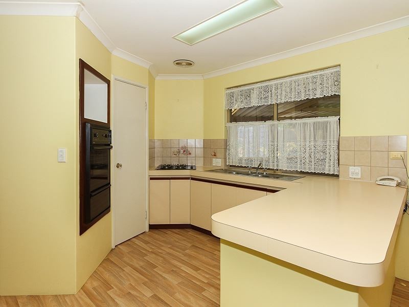 27 Slater Court, Kardinya WA 6163