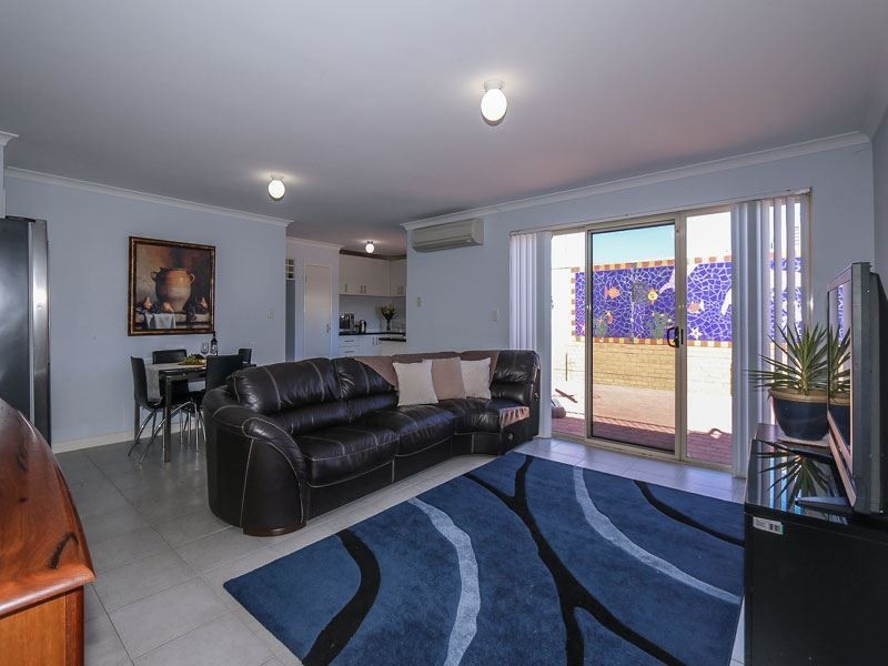 12/14 Boyd Crescent, Hamilton Hill WA 6163