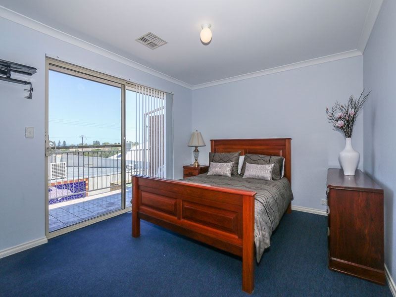 12/14 Boyd Crescent, Hamilton Hill WA 6163