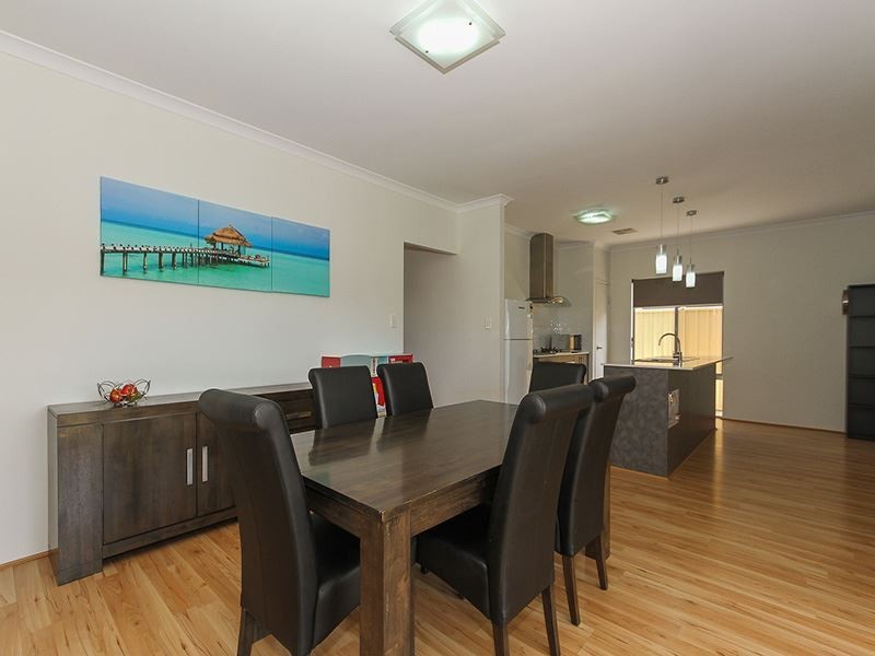 10 Ley Lane, Hammond Park WA 6164